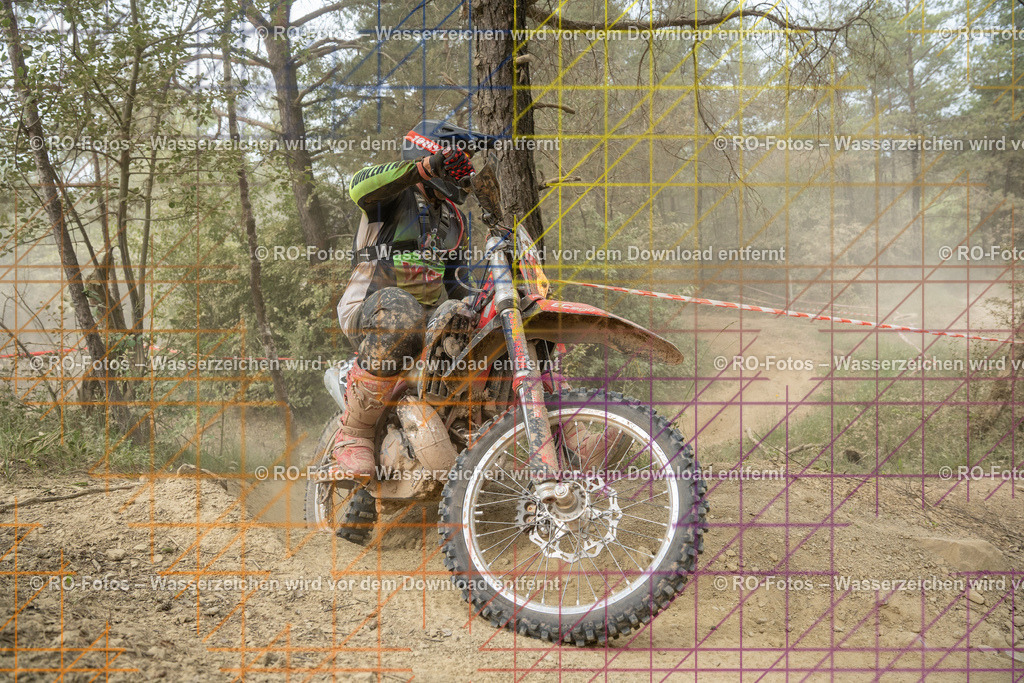 Niederwürzbach 4 Lauf-1056 | Sportfotografie von RO-Fotos: Motorsport, Motocross, Enduro, Laufveranstaltungen und Triathlon. Professionelle Fotos von Sportlern und Events. - Realisiert mit Pictrs.com