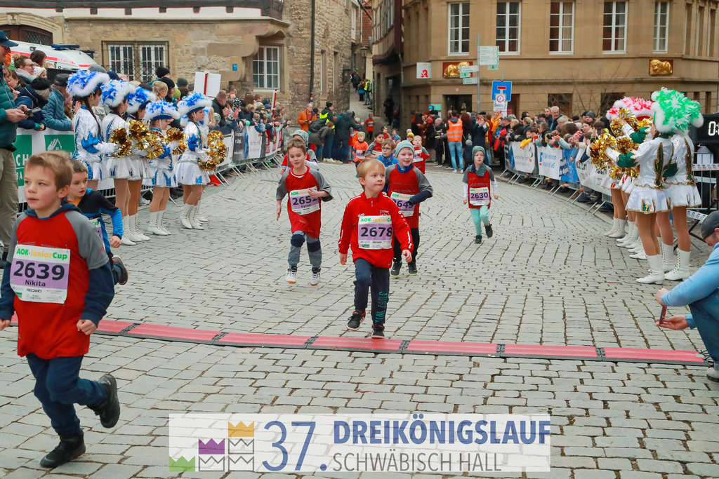 AOK JuniorCup 400m | 3Koenigslauf 2023 - Realisiert mit Pictrs.com