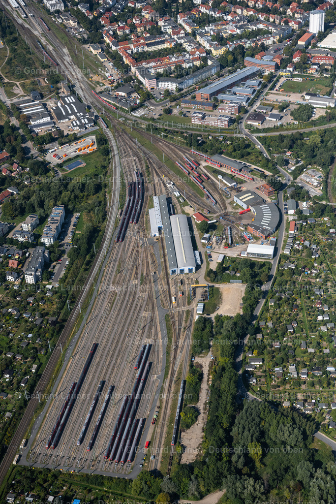 4062010 | ROSTOCK 08.09.2021 Gefülltes Stadtbahn S-Bahn- Depot und Abstellgleise der Deutschen Bahn in Rostock im Bundesland Mecklenburg-Vorpommern, Deutschland. Weiterführende Informationen bei: DB Netz AG,  DB Regio AG,  Deutsche Bahn AG. // S-Bahn railway station and sidings of Deutschen Bahn in Rostock in the state Mecklenburg - Western Pomerania, Germany. Further information at: DB Netz AG,  DB Regio AG,  Deutsche Bahn AG. Foto: Gerhard Launer