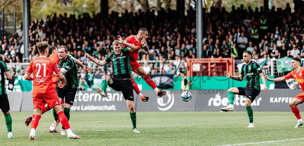 3. Liga, Saison 2023/24, 32. Spieltag: SC Preußen Münster - Jahn Regensburg | Münster, 06.04.2024: 3. Liga, 32. Spieltag, SC Preußen Münster gegen Jahn Regensburg im LVM-Preußenstadion in Münster. Foto: sportfotografie.ms | Markus Paletta - Realisiert mit Pictrs.com