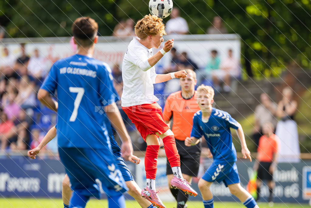 20250920_Picselweb-Fotografie_1R3_0261 | JFV D/A &amp; Stade - VfB Oldenburg0:1 VfB no70:2 VfB no70:3 VfB JFV Eigentor0:4 VfB no70:5 VfB no71:5 JFV no3 Jaric Jimenez-Voss2:5 JFV no9 Janko Sylvester3:5 JFV no16 Damian Elias Mihro Burekovic - Realisiert mit Pictrs.com