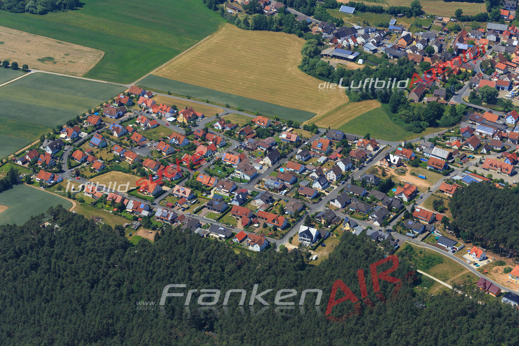 Luftbild von Roebersdorf Hirschaid - Luftaufnahme wurde 2015 von https://frankenair.de mittels Flugzeug (keine Drohne) erstellt - die Geschenkidee