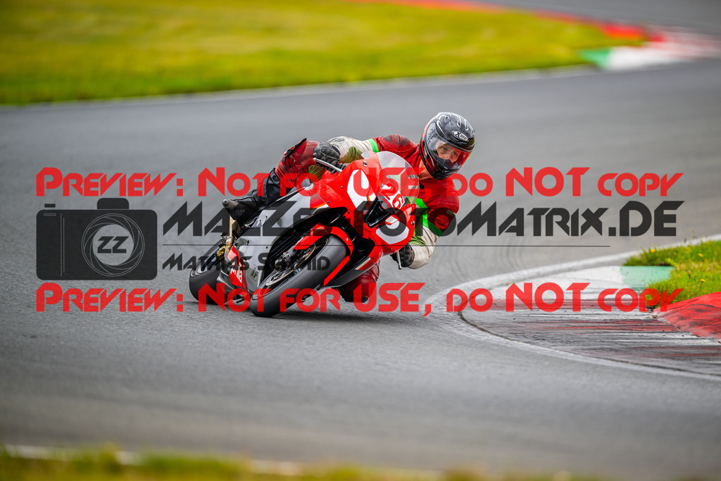 MaZZes_FotoMatrix_240724_6007705_7047 | ROT