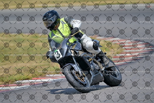 25bt04-1263 | markuskiefer.com - Realisiert mit Pictrs.com