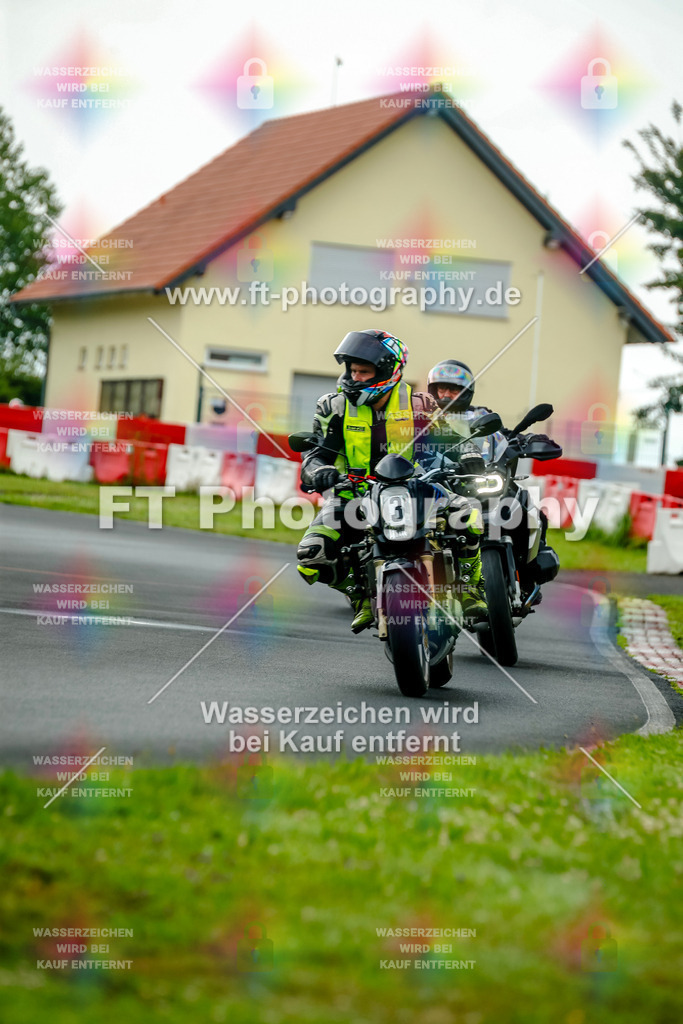 VBK-3884 | Hier findet Ihr Bilder von Touristenfahrten auf der Nürburgring Nordschleife oder von anderen Veranstaltungen die ich besucht habe. Viel Spass beim Durch Schauen 