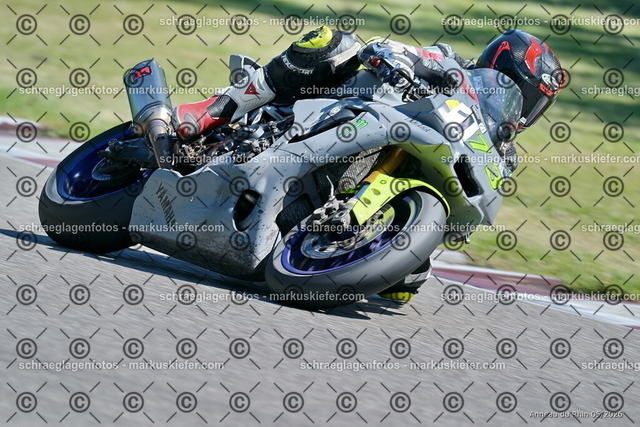 26BT01-0714 | 173 - Realisiert mit Pictrs.com