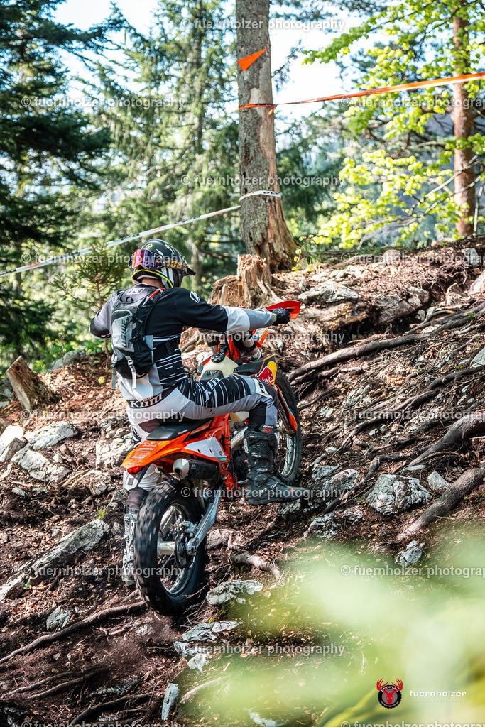 fuernholzer_250501-C2-140 | Fotografische Impressionen von der Red Stag Enduro Extreme by fuernholzer-photography.com. Endurosport in Österreich fotografisch festgehalten von fuernholzer. Auftragsfotografie für Private, Gewerbefotos und Industriefotografie. Eventfotografie, Sportfotografie und Motorsportfotografie. Anbieter von Fotoworkshops, Fototraining, fotografischen Vorträgen und Fotoseminaren.