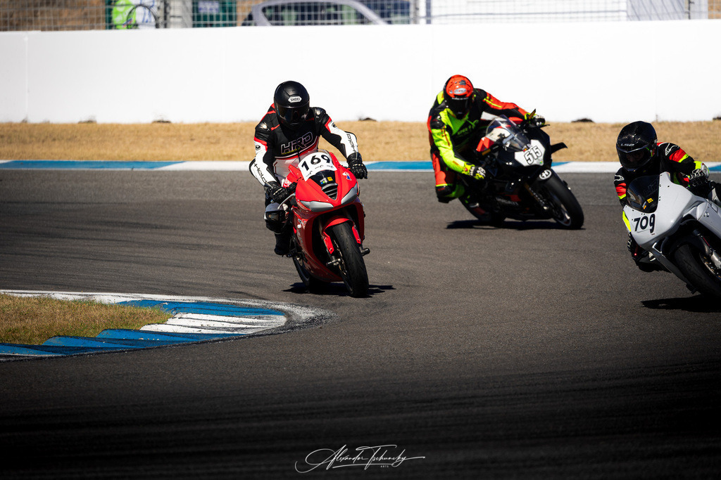 Ducati Trackday Hockenheimring 2026 | Entdecken Sie die faszinierende Welt von Alexander Tschuncky Arts: Kreative Fotografie, atemberaubende Automobilkunst und hochwertiger Bilderdruck. Lassen Sie sich inspirieren! - Realisiert mit Pictrs.com
