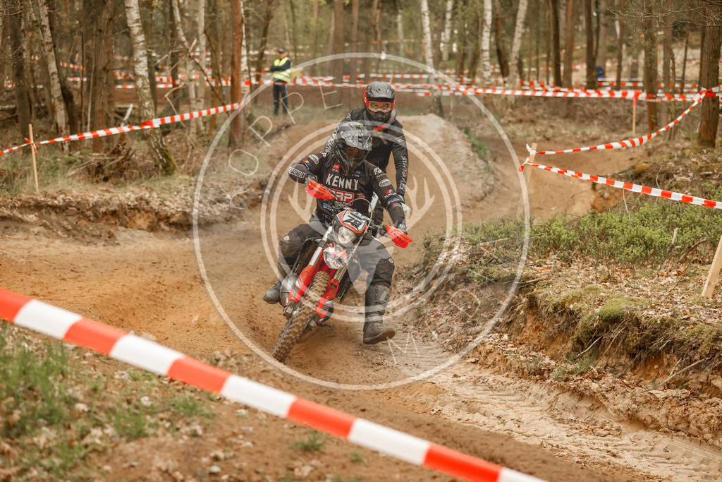 2TaktLauf1-25 | koppe-media - Realisiert mit Pictrs.com