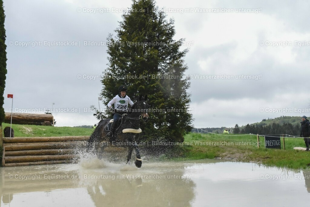 20230513_CCI2_Section2_Gelände_0430 | equistock