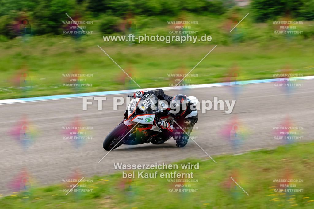 MotoTeam-3539 | Hier findet Ihr Bilder von Touristenfahrten auf der Nürburgring Nordschleife oder von anderen Veranstaltungen die ich besucht habe. Viel Spass beim Durch Schauen 