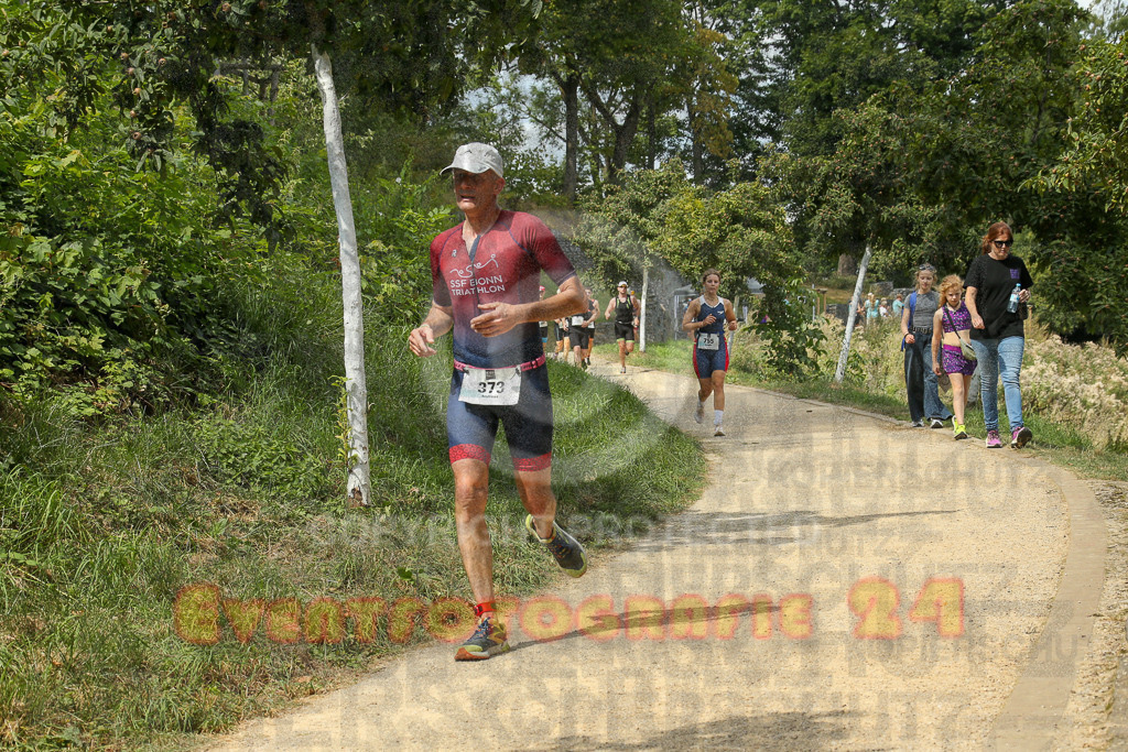 250824_1341_EX1_3266 | Sportfotografie im Rhein-Sieg Kreis, Köln, Bonn, NRW, Rheinland Pfalz, Hessen, etc. Unser Tätigkeitsfeld umfasst den Laufsport vom Volkslauf über den Marathon, Duathlon, Triathon bis zum Ultralauf wie Kölnpfad Ultra oder Schindertrail.