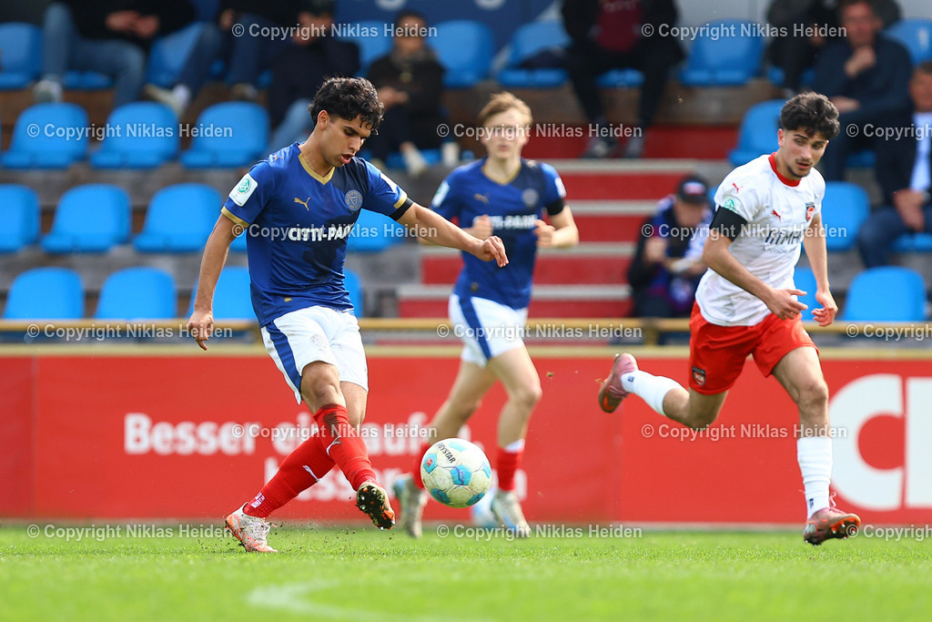 NH_HolsteinKielU19_1FCHeidenheimU19_DFBNachwuchsliga_18042026 | #7 Younes Zöllner (Holstein Kiel U19)Fußball I Herren I U19 DFB-Nachwuchsliga Hauptrunde Liga A, Gruppe B I Saison 2025-2026 I 9. Spieltag I Holstein Kiel U19 - 1. FC Heidenheim U19 I 18.04..2026 I Citti-Fußball-Park