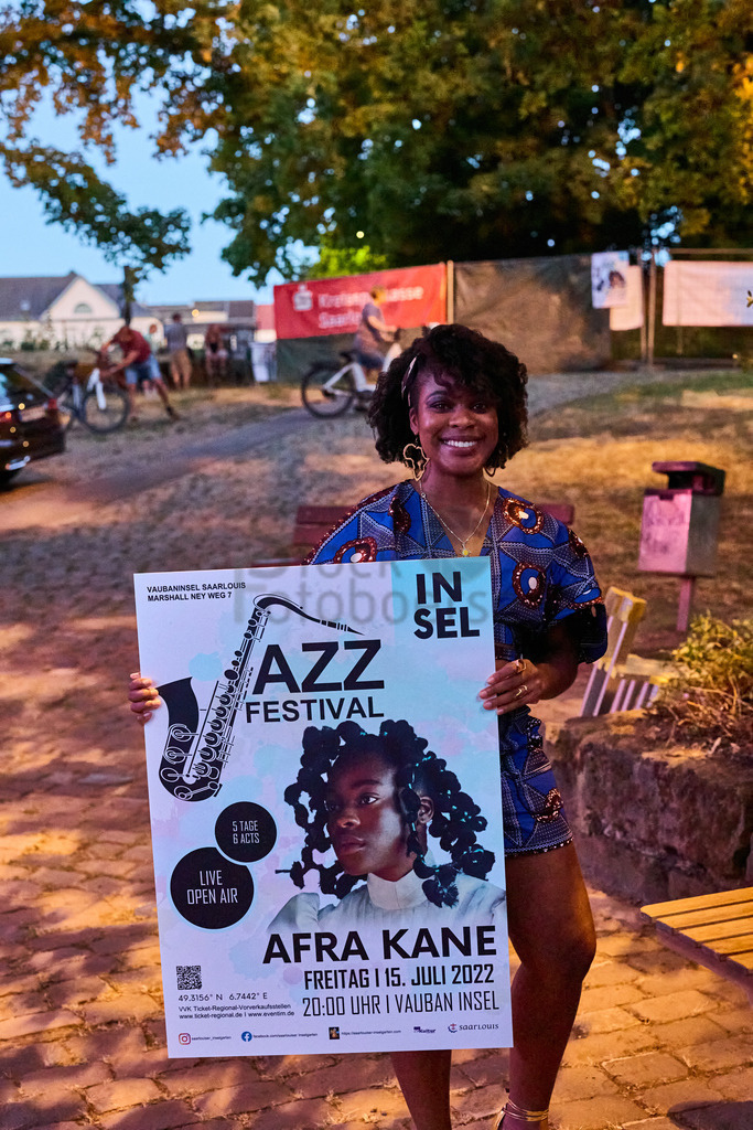 AfraKane_Vauban2022 33 | Stockfotos, Picsomania, MGM-Services, Michael Gerlach, Auftragsbilder, Auftragsarbeiten, Workshops, Shooting, Reisefotografie, Produktfotografie, Foodfotografie, Hochzeitsfotografie, Saarland, Fotografin, Fotograf, Hochzeitsbilder, Saarlouis, Hundeshootin