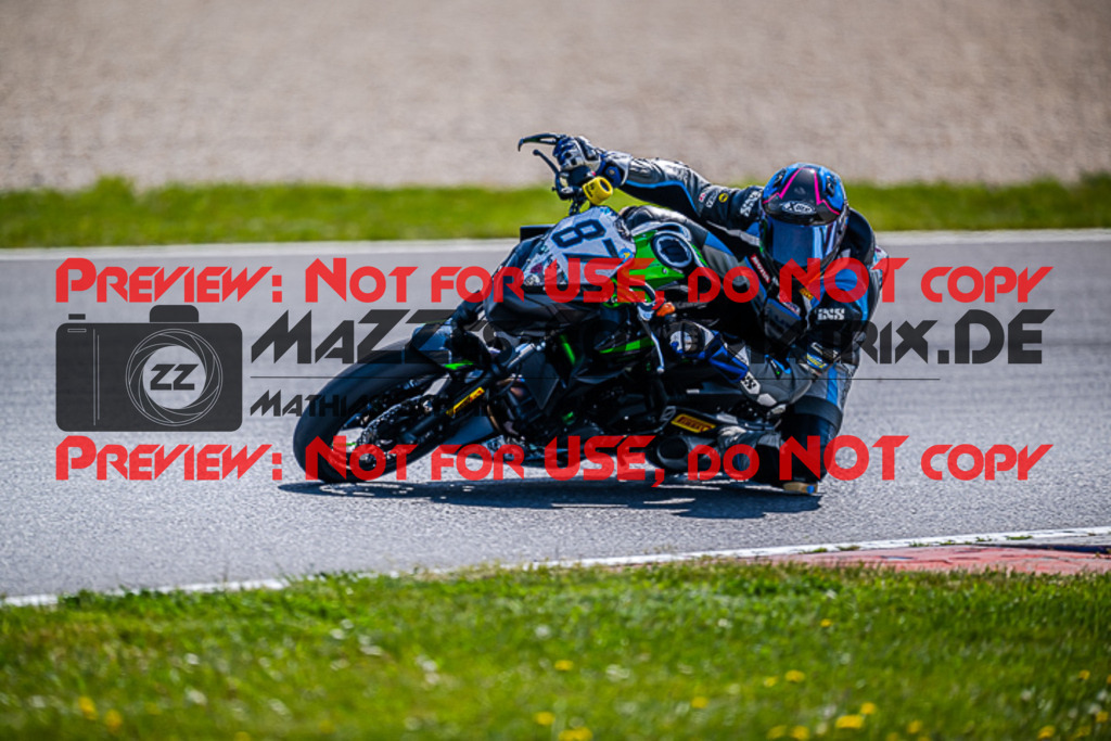 MaZZes_FotoMatrix_220506_98364 | Fotograf Mathias Schmid
Sportfotograf,
Eventfotograf,
Hochzeitsfotograf,
Portraitfotograf