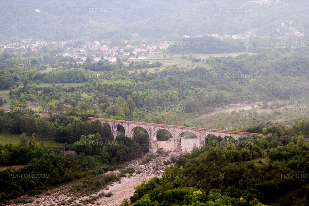 Aerial view: View of the town in Orgnese in the state Friuli Venezia Giulia, Italy.Photo: IMG_50434.jpg taken on 06/08/2012 by Werner Riehm/FLY-FOTO.comResolution of the original: 4752 x 3168 px
