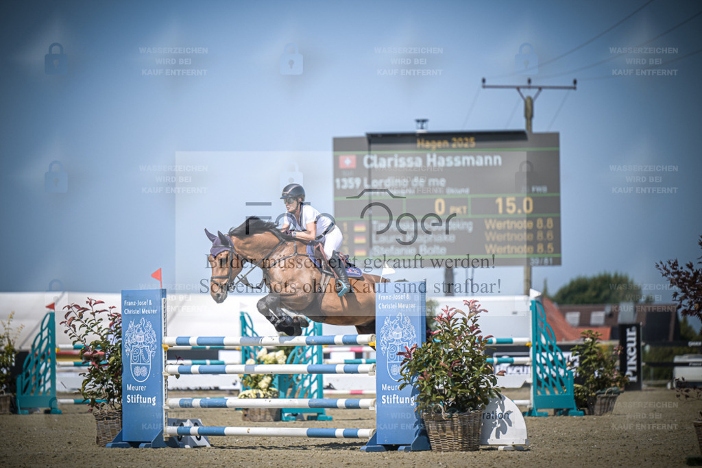 DOS_2199 | Entdecke hochwertige Reitturnierfotos von Foto Oger. Professionell, emotional und authentisch – jetzt Lieblingsmomente im Shop bestellen. - Realisiert mit Pictrs.com