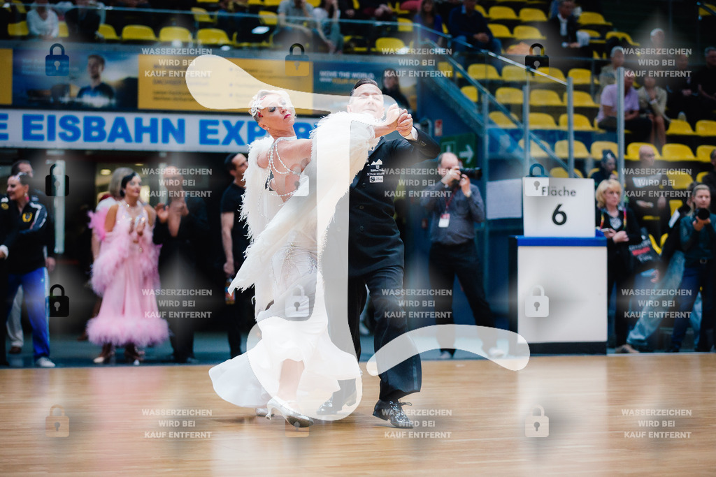 Hessen Tanzt WDSF Open Senior III Standard 3rd (206) Ingo Bauer _ Sandra Fürsattel (TSC Rot-Gold-Casino Nürnberg)-2025-05-17-0440 | Webshop for digital downloads and prints of dance sport, event & show photographer Julian Link - Realisiert mit Pictrs.com