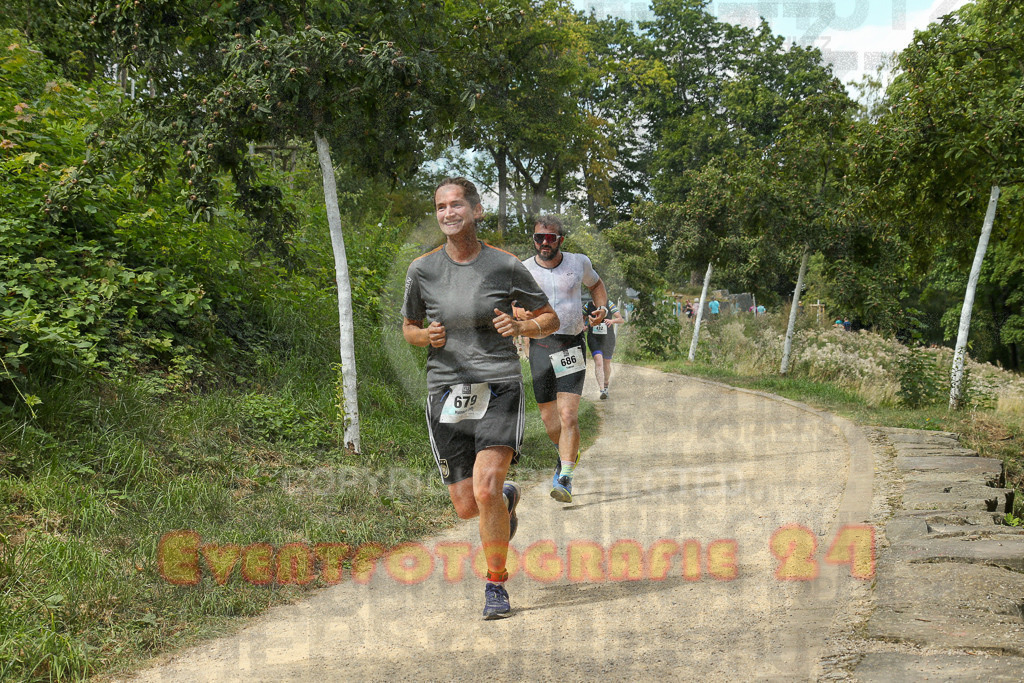 250824_1416_EX1_5608 | Sportfotografie im Rhein-Sieg Kreis, Köln, Bonn, NRW, Rheinland Pfalz, Hessen, etc. Unser Tätigkeitsfeld umfasst den Laufsport vom Volkslauf über den Marathon, Duathlon, Triathon bis zum Ultralauf wie Kölnpfad Ultra oder Schindertrail.