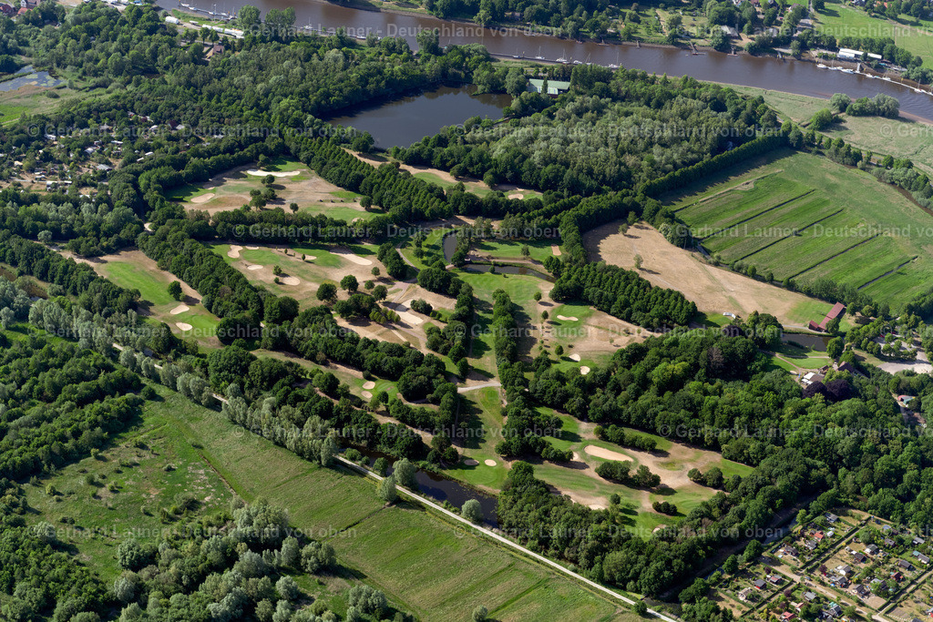 4030160 | BREMEN 01.06.2020 Gelände des Golfplatz des Bremer Golfclub Lesmona e.V. an der Lesumbroker Landstraße im Ortsteil Werderland in Bremen, Deutschland. Weiterführende Informationen bei: Bremer Golfclub Lesmona e.V.. // Grounds of the Golf course at of Bremer Golfclub Lesmona e.V. on street Lesumbroker Landstrasse in the district Werderland in Bremen, Germany. Further information at: Bremer Golfclub Lesmona e.V.. Foto: Gerhard Launer