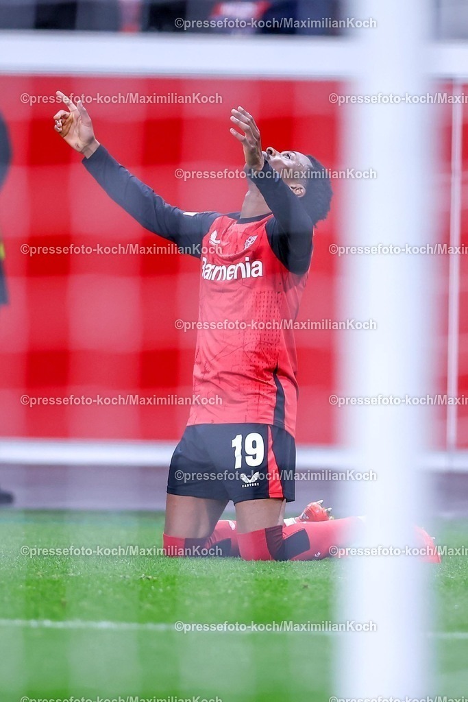 UCL29012501060 | 29.01.2025, Fußball, Bayer 04 Leverkusen - AC Sparta Prag, UEFA Champions League, 8. Spieltag, BayArena, Saison 2024 2025: Torjubel nach dem 2:0 durch Torschütze Nathan Tella (Bayer04 Leverkusen #19) . 
