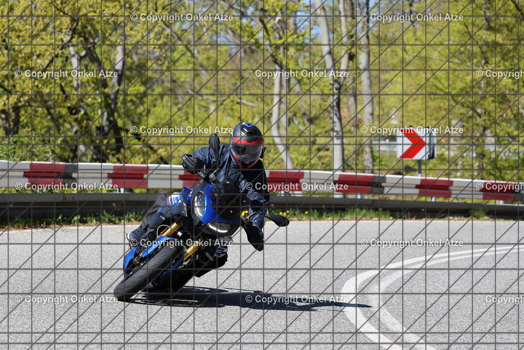 IMG_7450 | Fotograf am Kyffhäuser. Onkel Atze. Kyffhäuser Rennstrecke. Café36. Motorsportfotografie. - Realisiert mit Pictrs.com