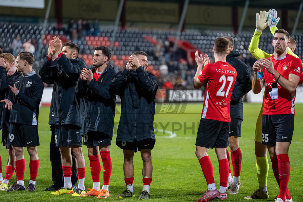 SG Sonnenhof Großaspach vs. SGV Freiberg, Fussball, Regionalliga Suedwest, 30. Spieltag, 22.04.2026 | SG Sonnenhof bedankt sich bei den Fans,SG Sonnenhof Großaspach vs. SGV Freiberg, Fussball, Regionalliga Suedwest, 30. Spieltag, 22.04.2026