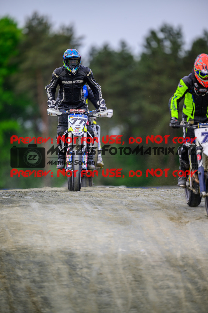 MaZZes_Fotomatrix_20250504_6007705_6014 | S4