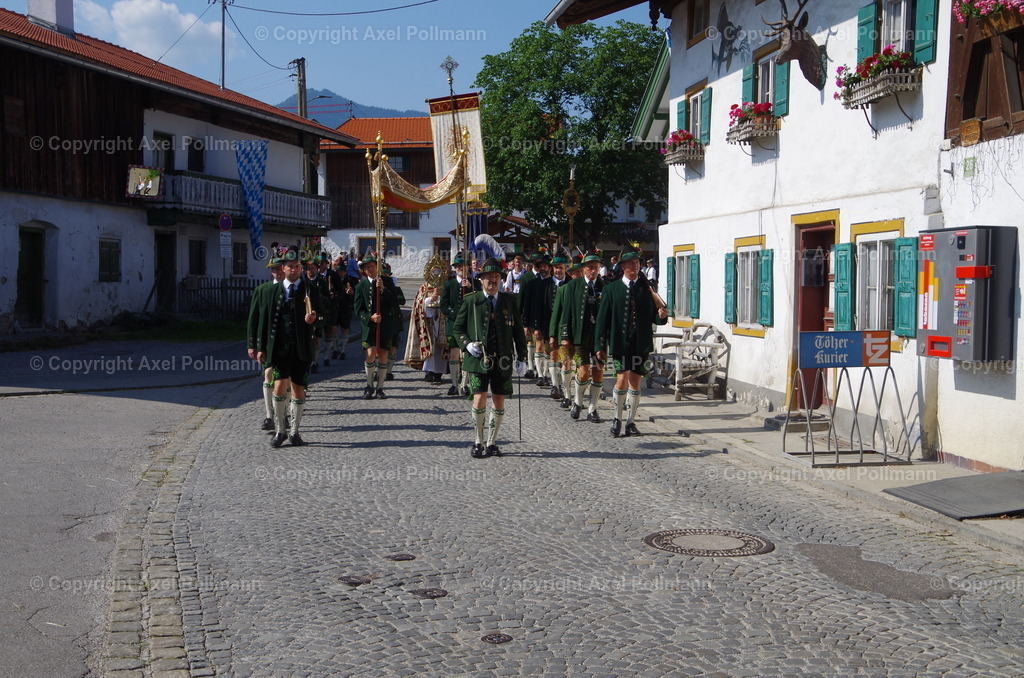 IMGP3454 | fotografiert von Axel PollmannLeonhardi Wallfahrt Benediktbeuern und Murnau, Fronleichnam, Fasching, Landschaft im Loisachtal und Benediktbeuern  - Realisiert mit Pictrs.com
