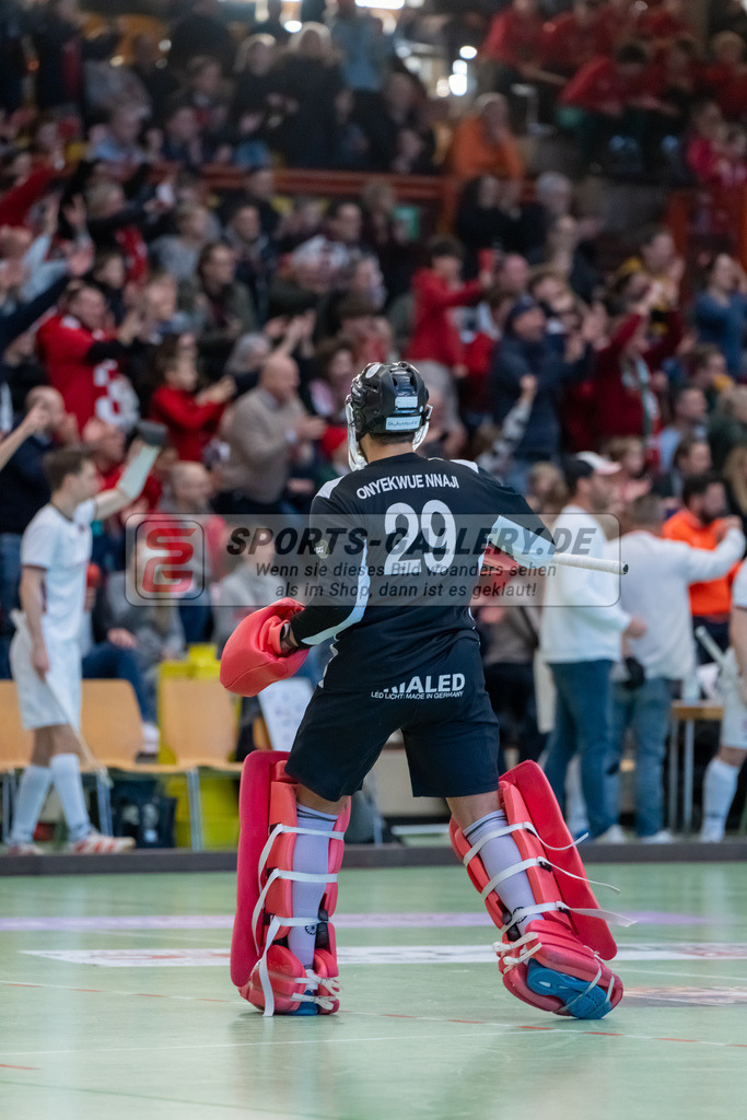 HK_20250118_101756 | 1/4 Finale 1. Bundesliga Halle Herren Crefelder HTC - Zehlendorfer Wespen am 18.1.2025 Halle Glockenspitz, Krefeld , Joshua Onyekwue Nnaji Torwart ( Crefelder HTC #29 )