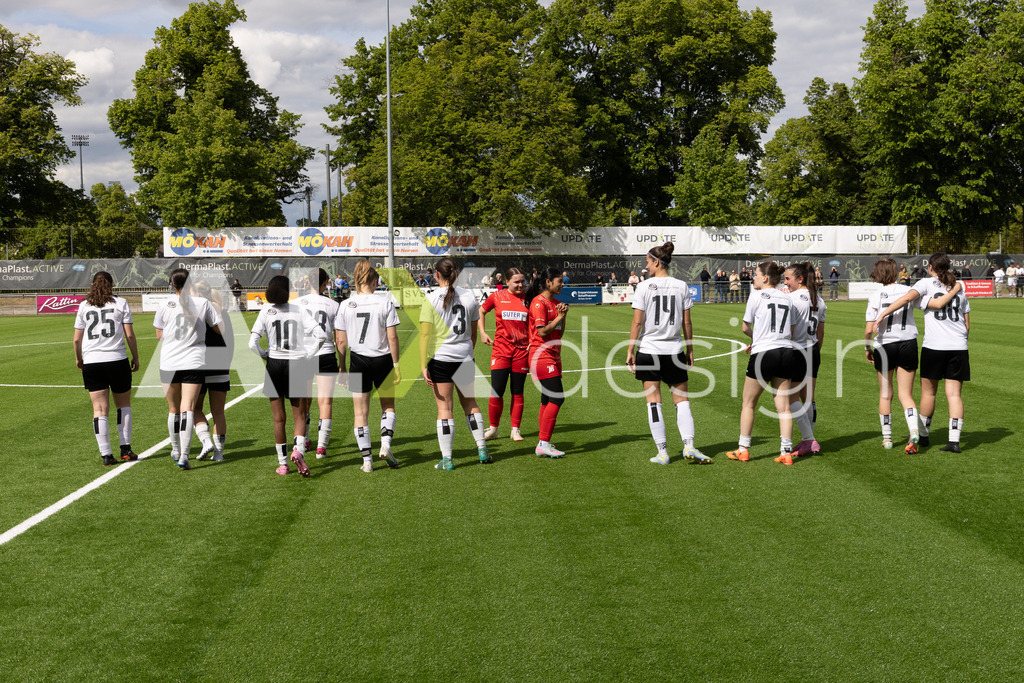 Fußball I Frauen I Saison 2025-2026 I Frauen 3. Liga | FVRZ Gruppe 2 | 18. Spieltag I Spielvereinigung Schaffhausen Damen 1 - Team Furttal Zürich I 17.05.2026 | Hochwertige Sportfotos kaufen & lizenzieren für Medien, Vereine, Agenturen & Sportler:innen. Entdecke professionelle Sportfotografie im Bildshop von Alexander Franzen. - Realisiert mit Pictrs.com