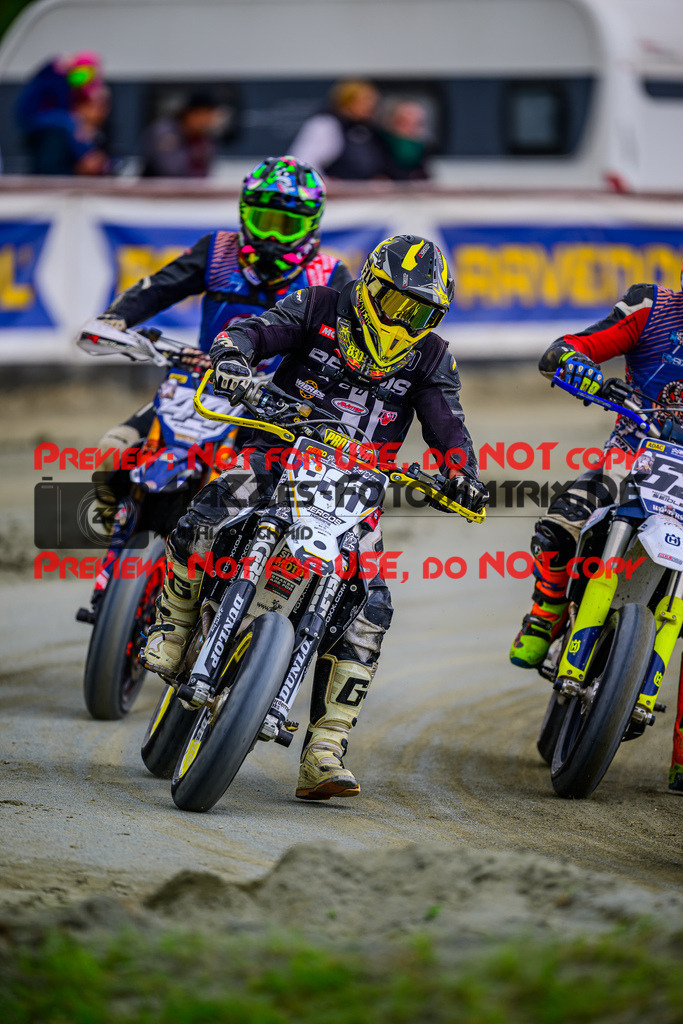 MaZZes_Fotomatrix_20250504_6007705_1925 | UE40