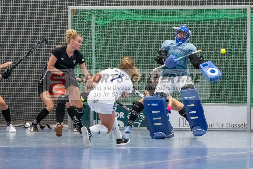 HK_20241201_109475 | 1. Bundesliga Halle Damen Düsseldorfer HC - Schwarz Weiss Köln am 1.12.2024 DHC, Düsseldorf , Mabel Brands ( Düsseldorfer HC #7 )