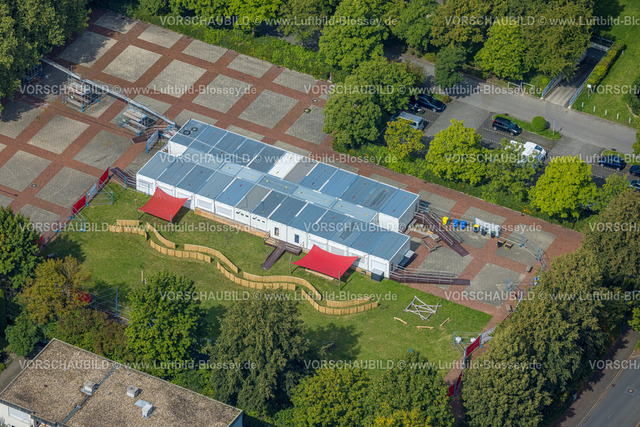 Holzwickede230901314 | Luftbild, Containerbau für Kita Hokuspokus auf dem Platz von Louviers, Holzwickede, Ruhrgebiet, Nordrhein-Westfalen, Deutschland
