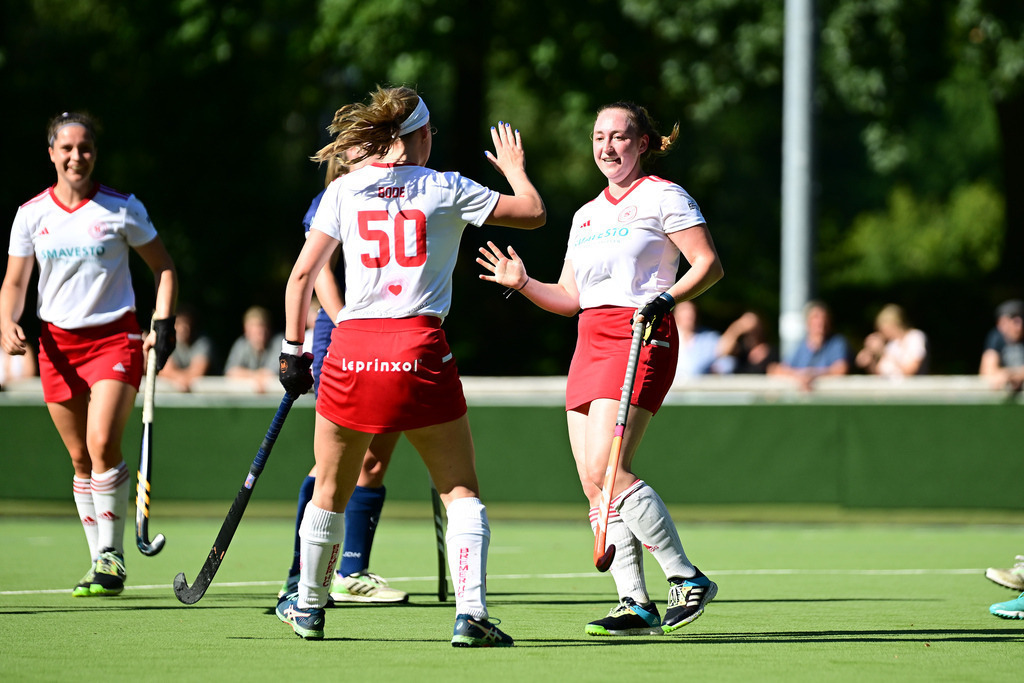 Hockey I Frauen I Saison 2023-2024 I 2. Bundesliga I 1. Spieltag I TG Heimfeld - Bremer HC | Der Sportfotograf. - Realisiert mit Pictrs.com