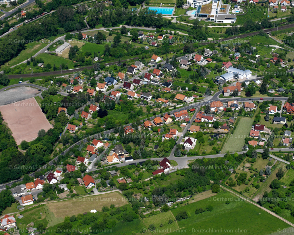 2634150 | HEILBAD HEILIGENSTADT 09.06.2006 Wohngebiet einer Einfamilienhaus- Siedlung  in Heilbad Heiligenstadt im Bundesland Thüringen, Deutschland // Single-family residential area of settlement  in Heilbad Heiligenstadt in the state Thuringia, Germany Foto: Gerhard Launer