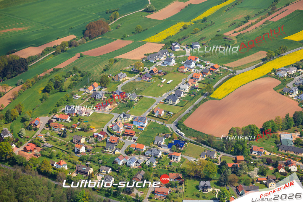 Die Luftaufnahme der Stadt Pressath wurde vom UL-Flugzeug heraus erstellt ( keine Drohne )- hohe Auflösung für beste Qualität