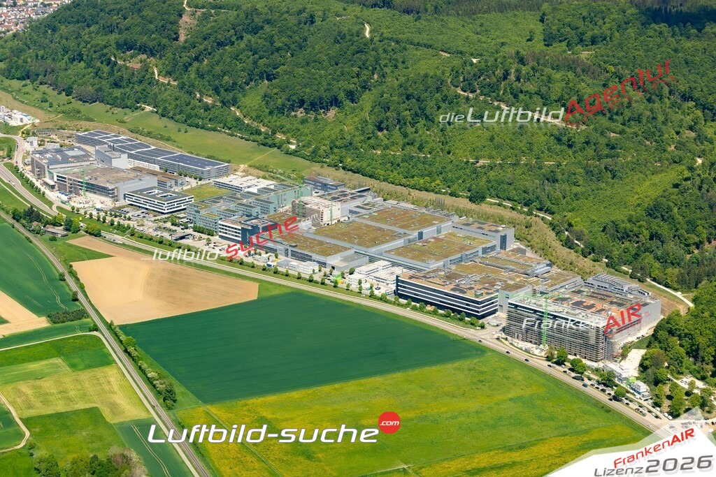 Luftaufnahme von Oberkochen - Die Luftaufnahme wurde 2025 vom UL-Flugzeug heraus erstellt ( keine Drohne ) - Hochauflösende Luftaufnahme - für professionelle Ausdrucke geeignet. Die Geschenkidee !Mit Lizenz und Bildrechte bestellbar