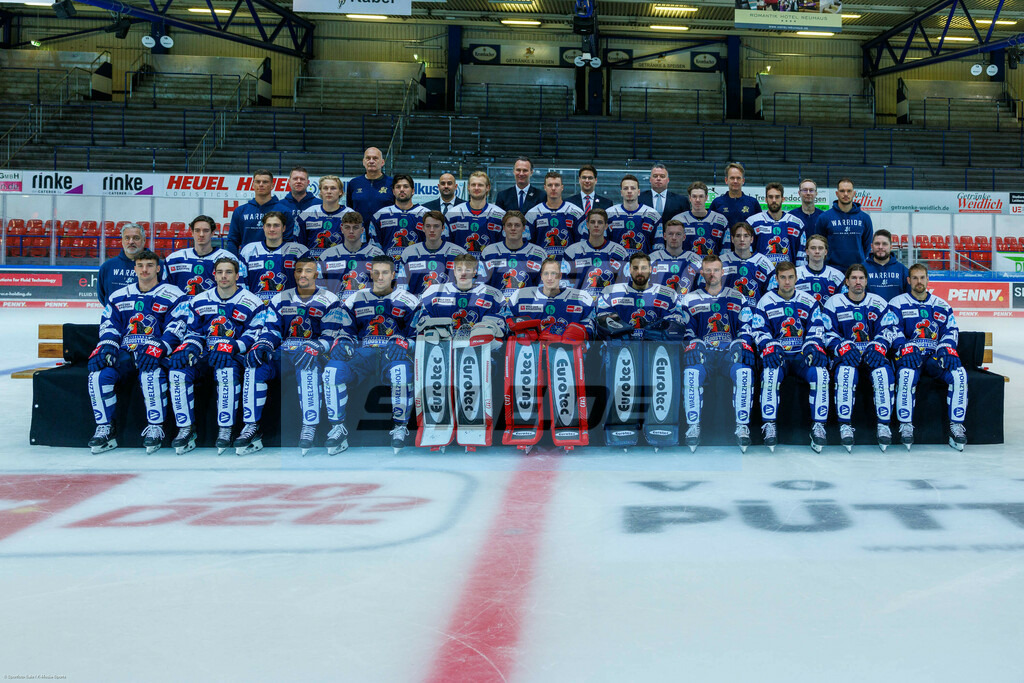 Iserlohn Roosters Teamshooting | Fotodatenbank für Print- und Onlinemedien mit den Schwerpunkten Fußball, Eishockey, Basketball, Handball, Wintersport und Leichtathletik - Realisiert mit Pictrs.com