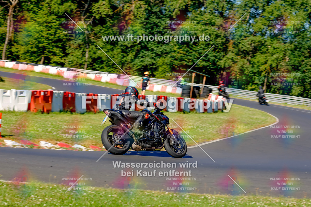 _MOT5262 | Hier findet Ihr Bilder von Touristenfahrten auf der Nürburgring Nordschleife oder von anderen Veranstaltungen die ich besucht habe. Viel Spass beim Durch Schauen 