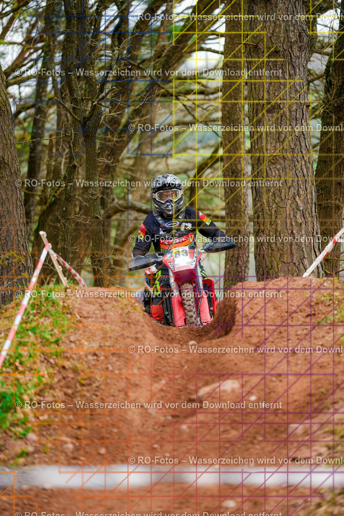 5 Lauf Mernes-1058 | Sportfotografie von RO-Fotos: Motorsport, Motocross, Enduro, Laufveranstaltungen und Triathlon. Professionelle Fotos von Sportlern und Events. - Realisiert mit Pictrs.com