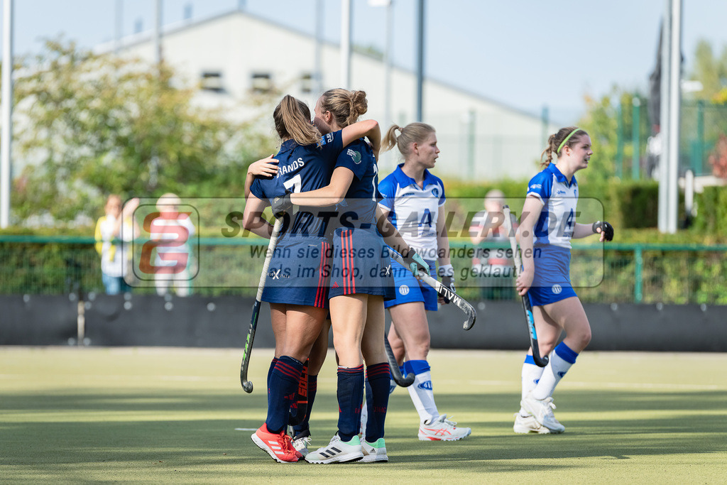 HK_20231007_105132 | 1.Bundesliga Damen Düsseldorfer HC - Großflottbeker THGC am 7.10.2023 DHC, Düsseldorf , Mabel Brands ( Düsseldorfer HC #7 ) , Lisa Nolte ( Düsseldorfer HC #17 )