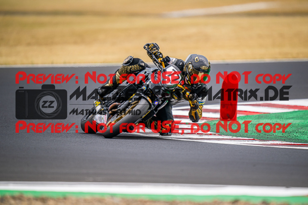 MaZZes_FotoMatrix_220624_1739 | TWINCUP