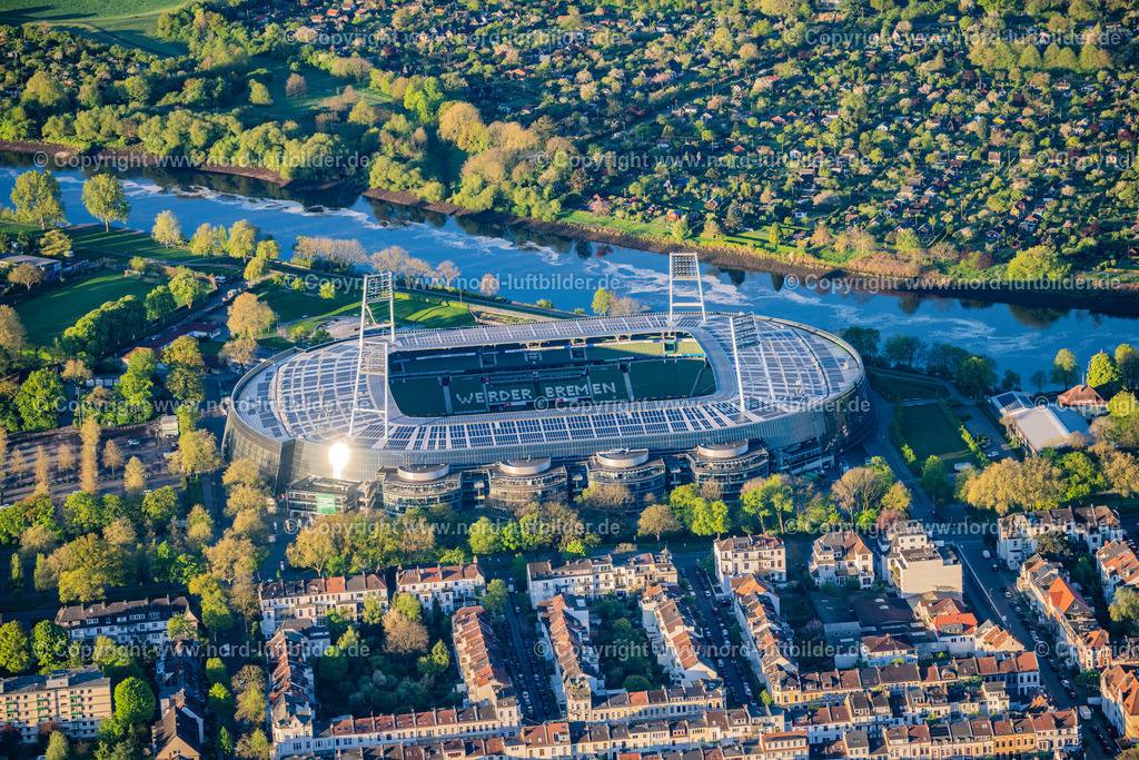 Bremen_Werder_Bremen_Weserstadion_ELS_8447200424 | BREMEN 20.04.2024 Das Weserstadion in Bremen - das Stadion des Fußball-Bundesligisten Werder Bremen. Weiterführende Informationen bei: Bremer Weser-Stadion GmbH. // The Weser Stadium in Bremen, the stadium of the Bundesliga club Werder Bremen. Further information at: Bremer Weser-Stadion GmbH. Foto: Martin Elsen