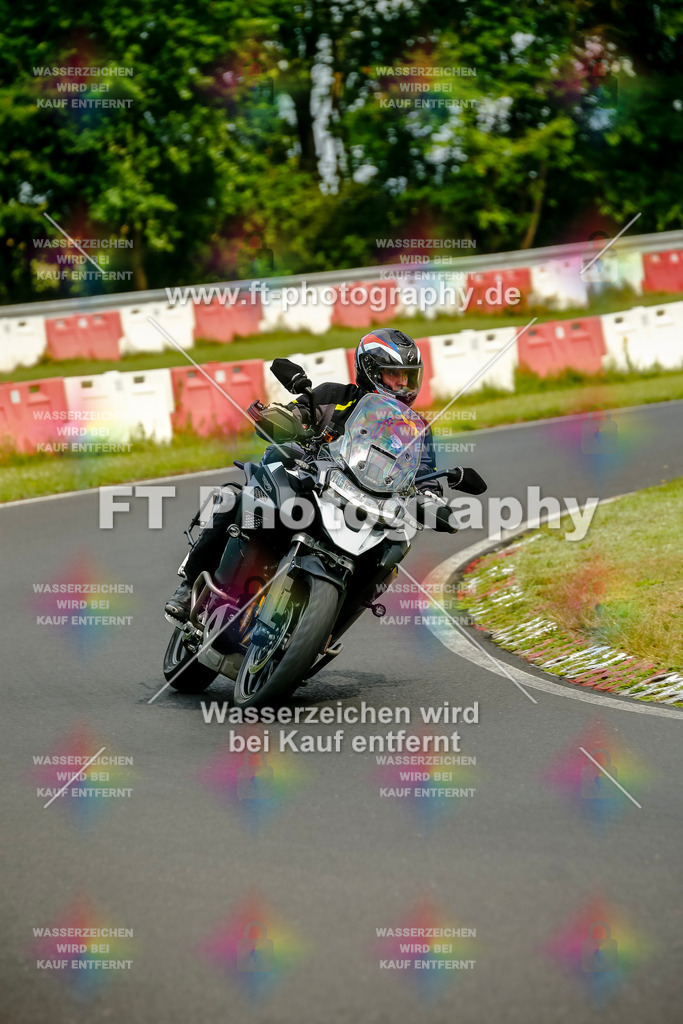 VBK-4474 | Hier findet Ihr Bilder von Touristenfahrten auf der Nürburgring Nordschleife oder von anderen Veranstaltungen die ich besucht habe. Viel Spass beim Durch Schauen 