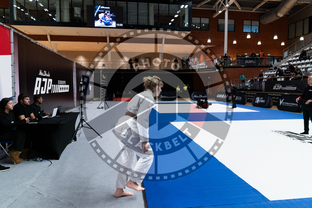 20241012PBB3619 | Athletes compete during the AJP Tour Europe Continental Jiu-Jitsu Professional Championship on October 12, 2024 in Almere near Amsterdam, Netherlands. © Chiara Dazi / photoblackbelt
