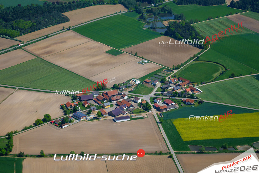 Die Luftaufnahme der Stadt Schwarzenfeld wurde vom UL-Flugzeug heraus erstellt ( keine Drohne )- hohe Auflösung für beste Qualität