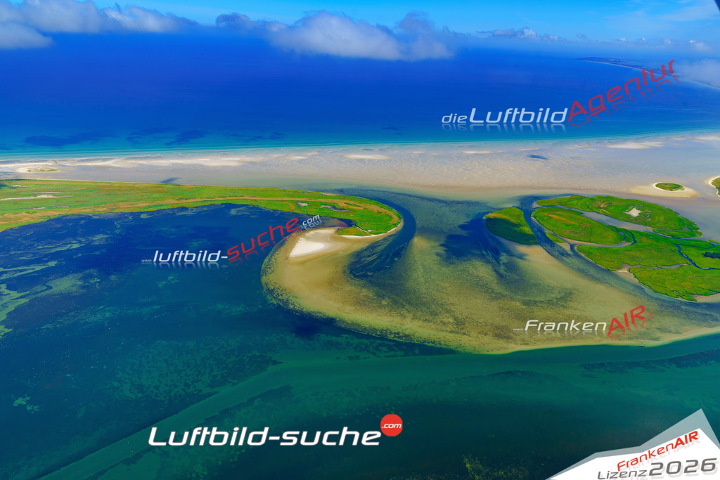Die Luftbildaufnahme Grosser-werder - Zingst wurde 2018 mittels Flugzeug (keine Drohne) erstellt. Perfekte Schärfe und Druck- Auflösung- Garantiert!