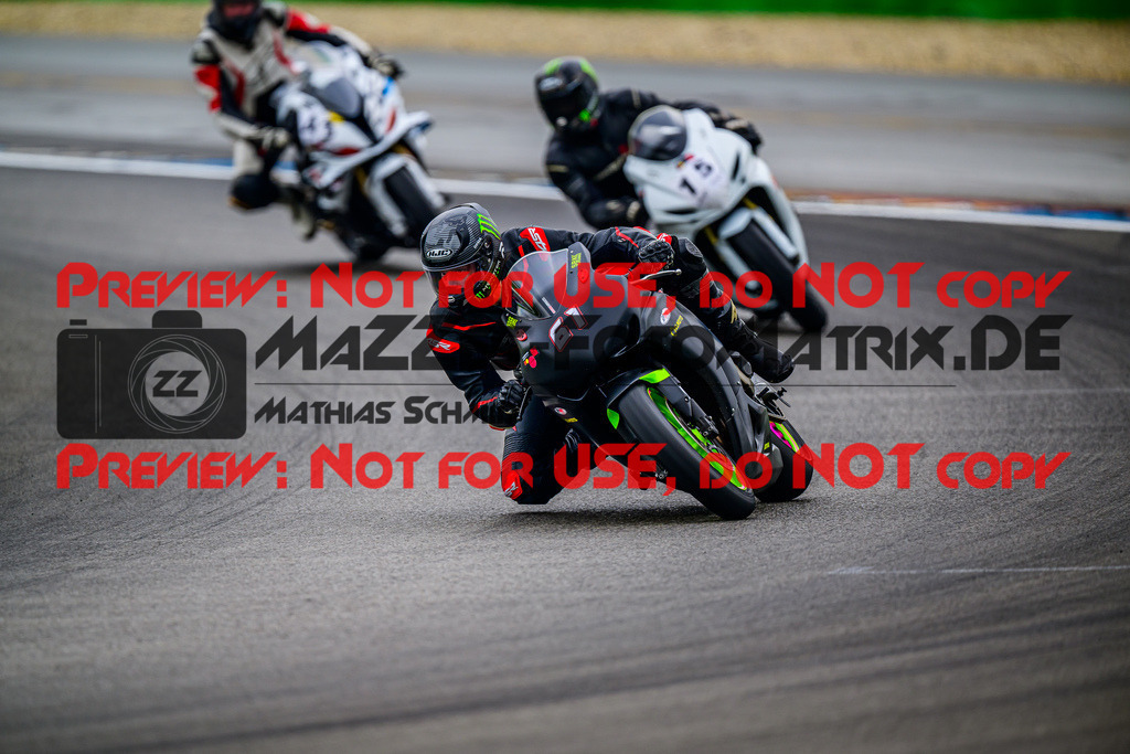 MaZZes_FotoMatrix_240614_6007705_8385 | ROT