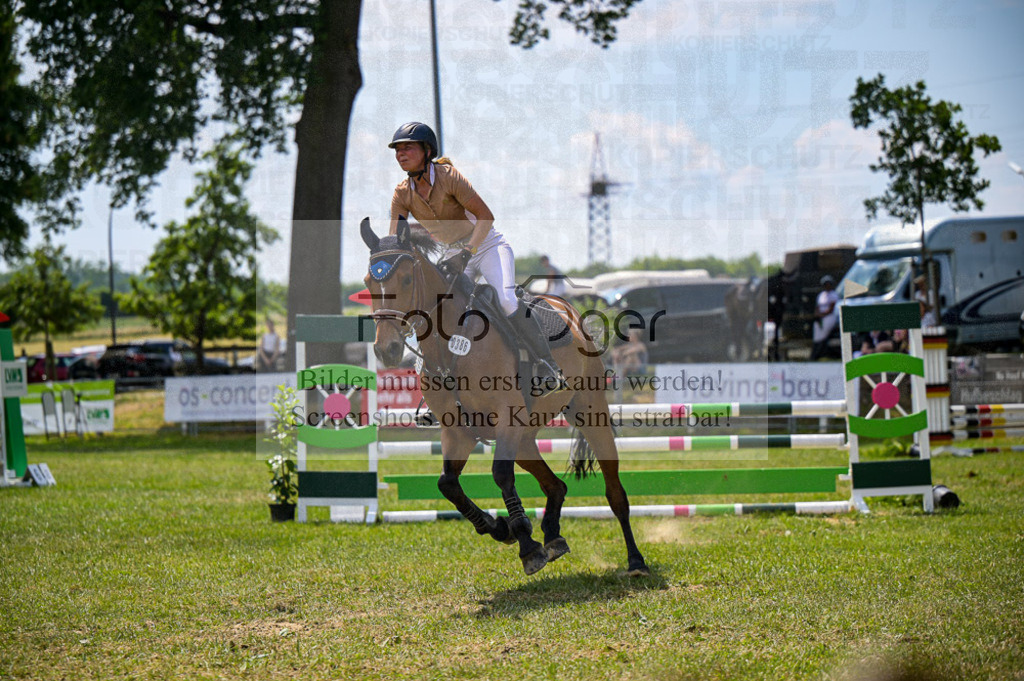 Reitturnier Voxtrup | Entdecke hochwertige Reitturnierfotos von Foto Oger. Professionell, emotional und authentisch – jetzt Lieblingsmomente im Shop bestellen.Deutschlandweite Turnierfotografie. - Realisiert mit Pictrs.com